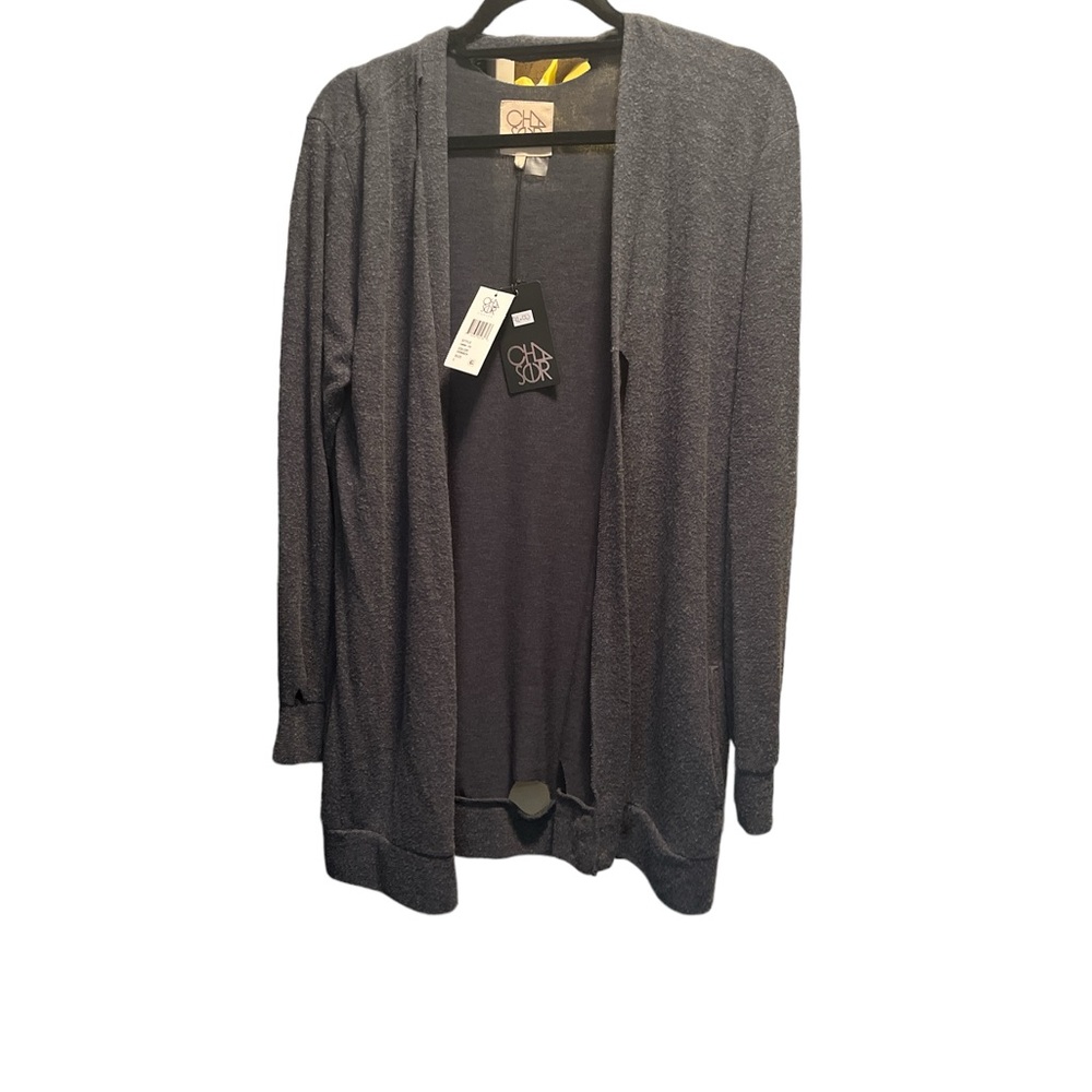 NWT’s Women’s size Large Gray Chaser cardigan with cut-outs